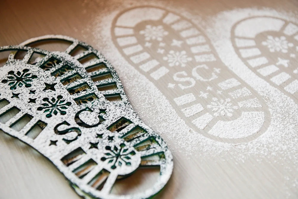 How to Make Santa Footprints on Christmas Morning