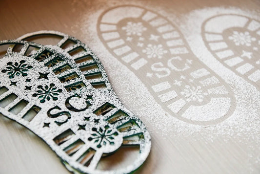 How to Make Santa Footprints on Christmas Morning